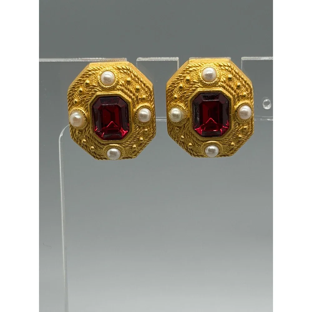 Joan Rivers Clip On Earrings Matt Gold Tone Red Faceted Center Imitation Pearls